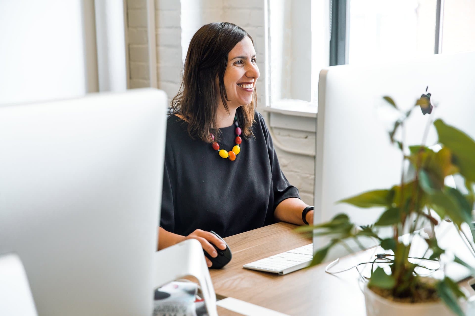 Effective Upselling and Cross-Selling With a QuickBooks CRM
